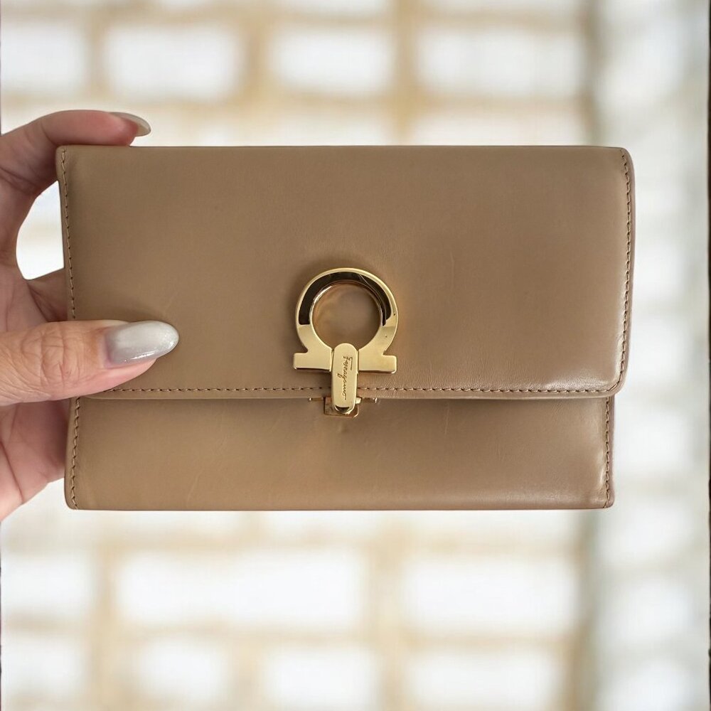 Authentic Salvatore Ferragamo Gancini Leather Wallet | Tan/Nude